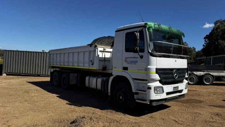 Automatic 2008 Mercedes Actros 6x4 Tipper