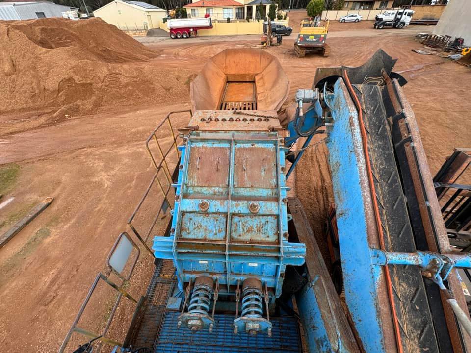 Terex Pegson 4242SR Impact Crusher / Screener on tracks with recirculating belt