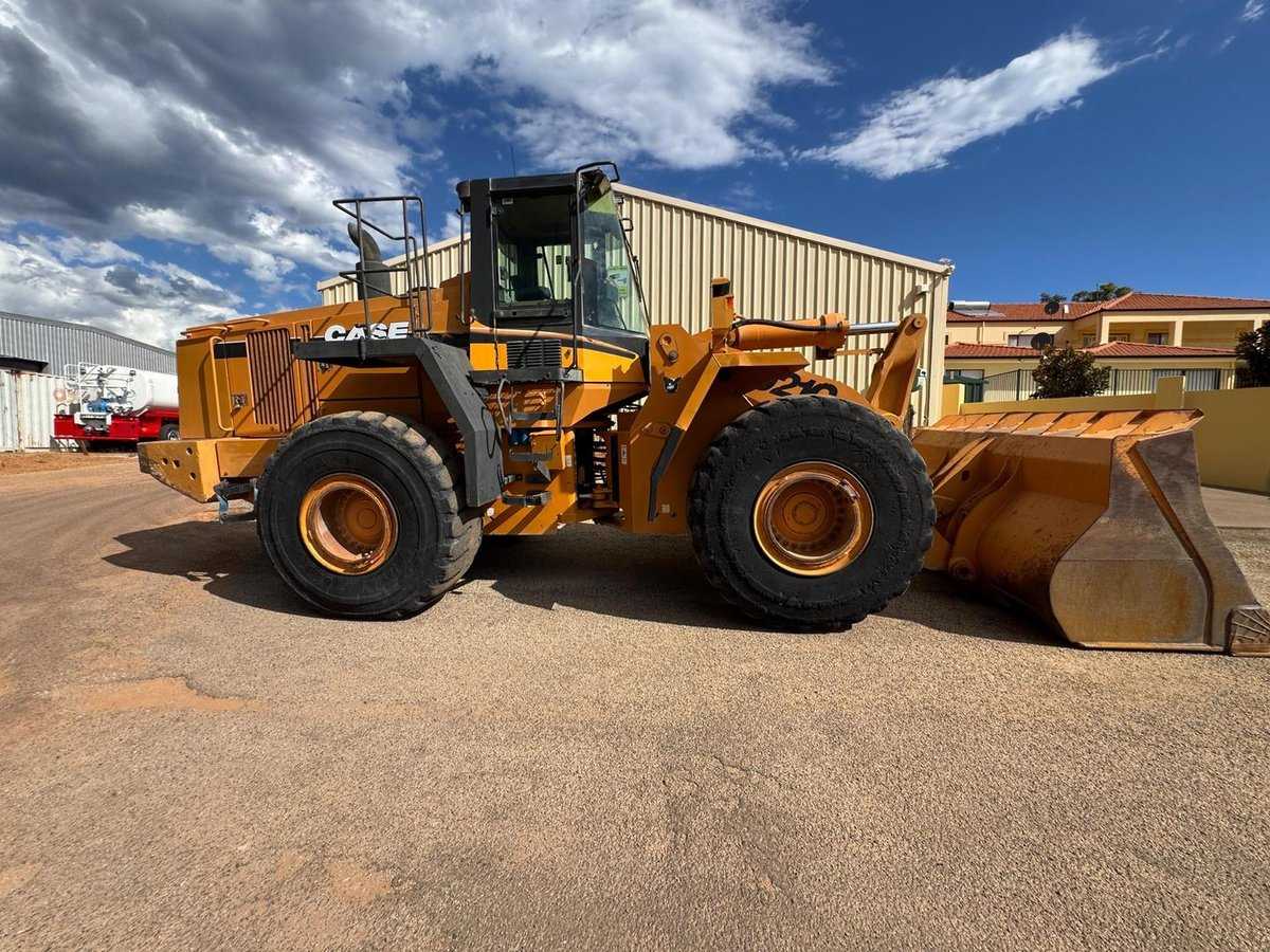 The Reliable 2006 Case 921C Loader | Western Truck Sales
