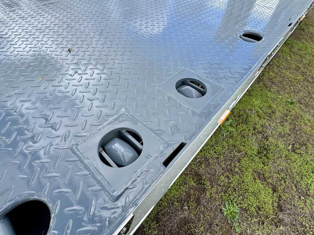 FreightWest  Heavy Duty Triaxle Dropdeck Trailer flooring
