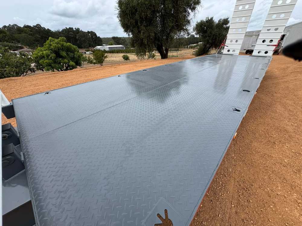 FreightWest Triaxle deck