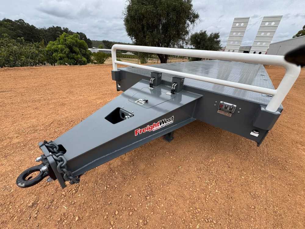 FreightWest Triaxle hook