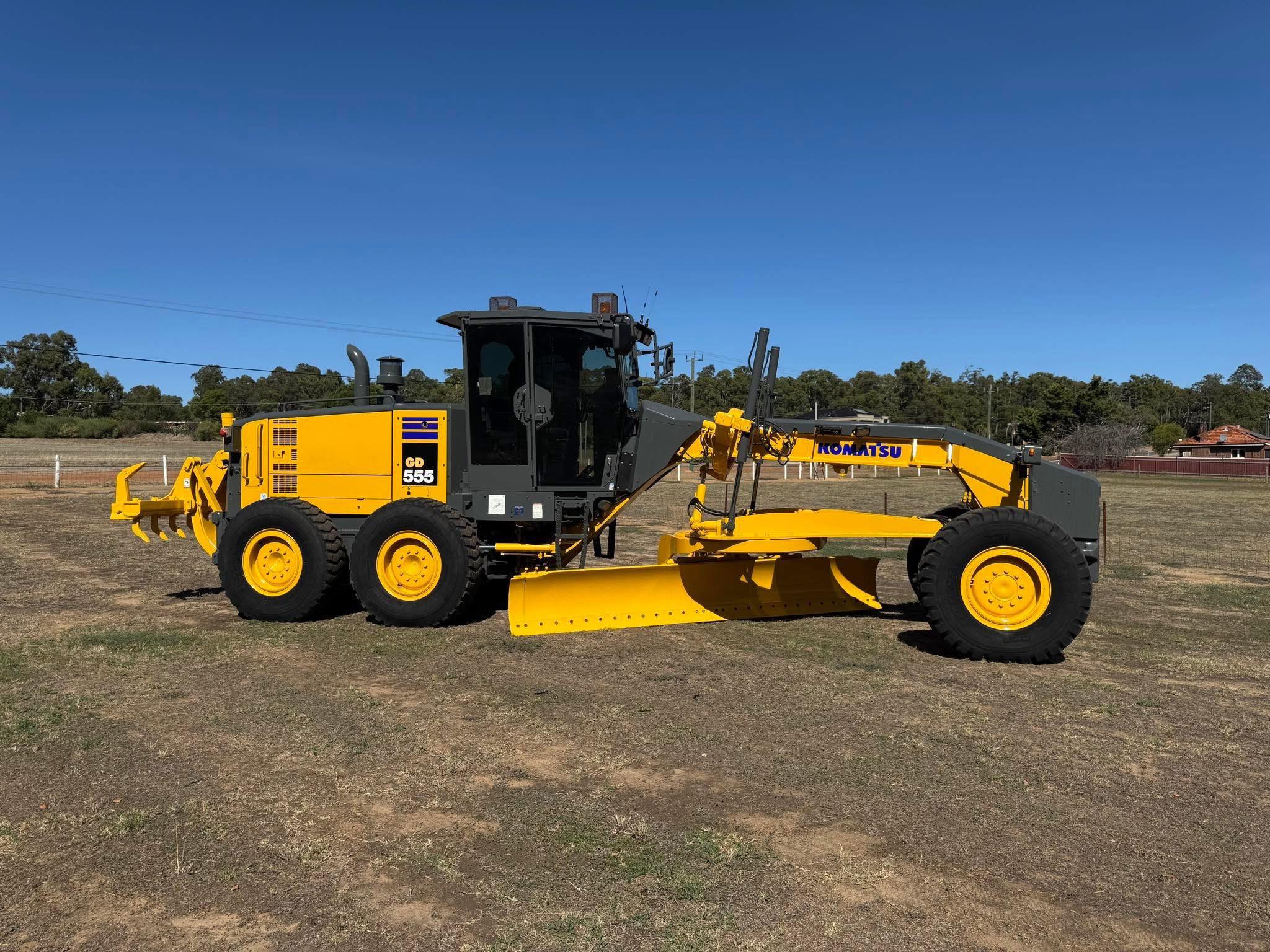 Komatsu GD555-5 Grader
