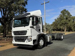 Sinotruk Sitrak 4x2 cab chassis