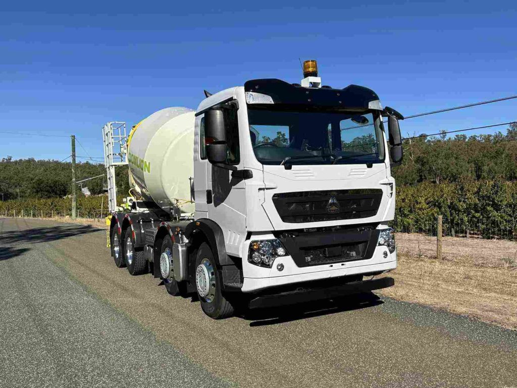 Sinotruk Sitrak T5G 8x4 Cement Mixer Truck