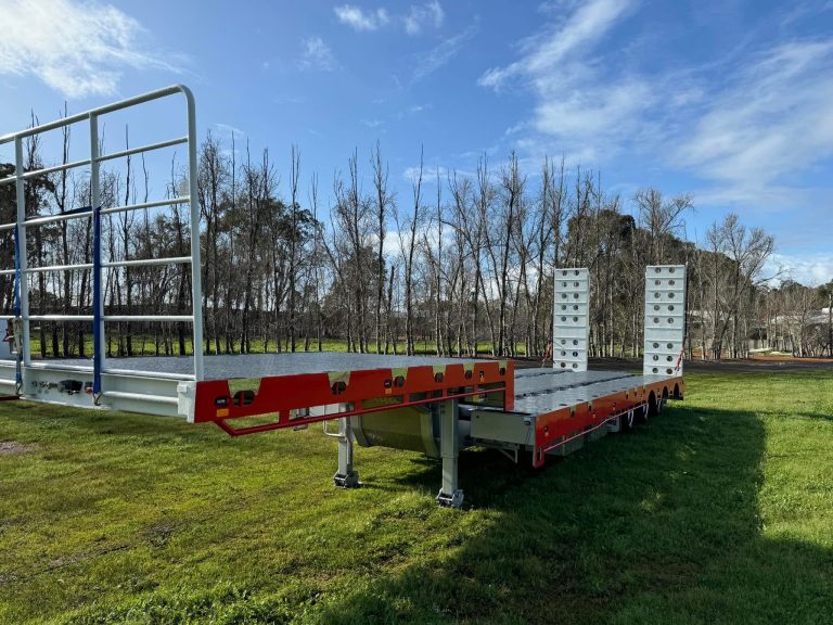 dropdeck widener trailer freighwest triaxle