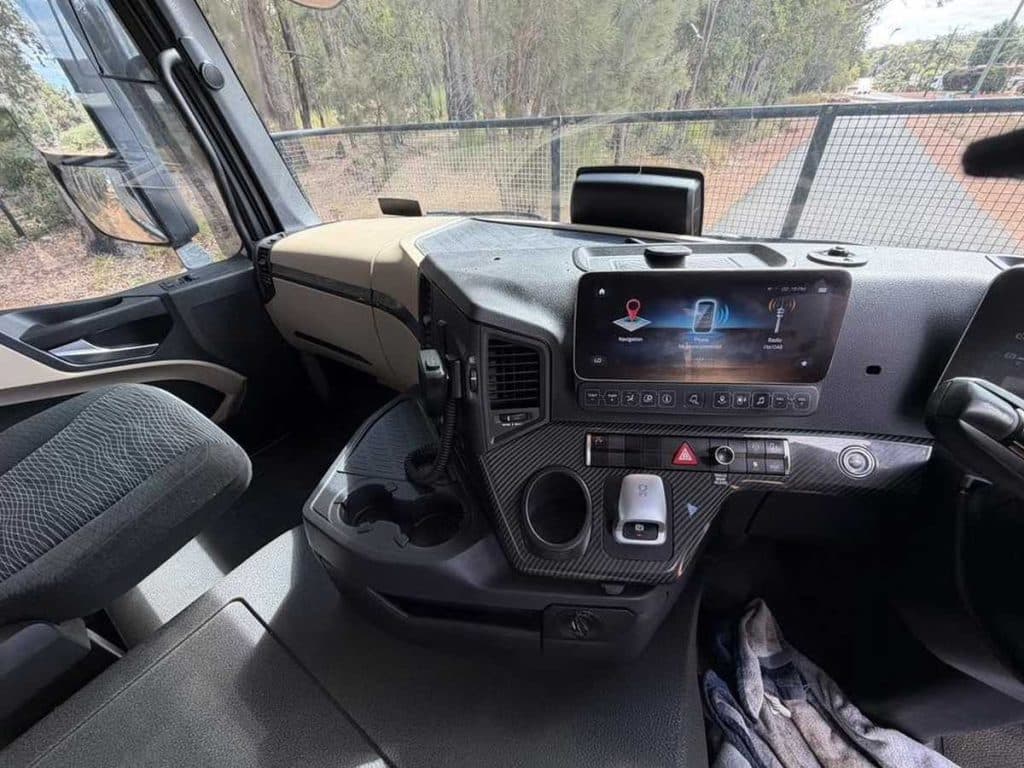 mercedes-truck-dashboard-infotainment-screen