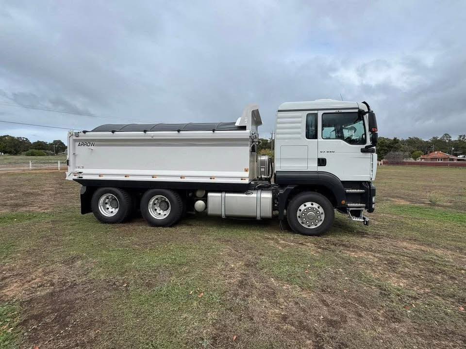 Sinotruk Sitrak C7H 6x4 Tipper